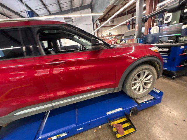 Certified 2021 Ford Explorer Limited w/ Equipment Group 301A AWD/4WD image 20