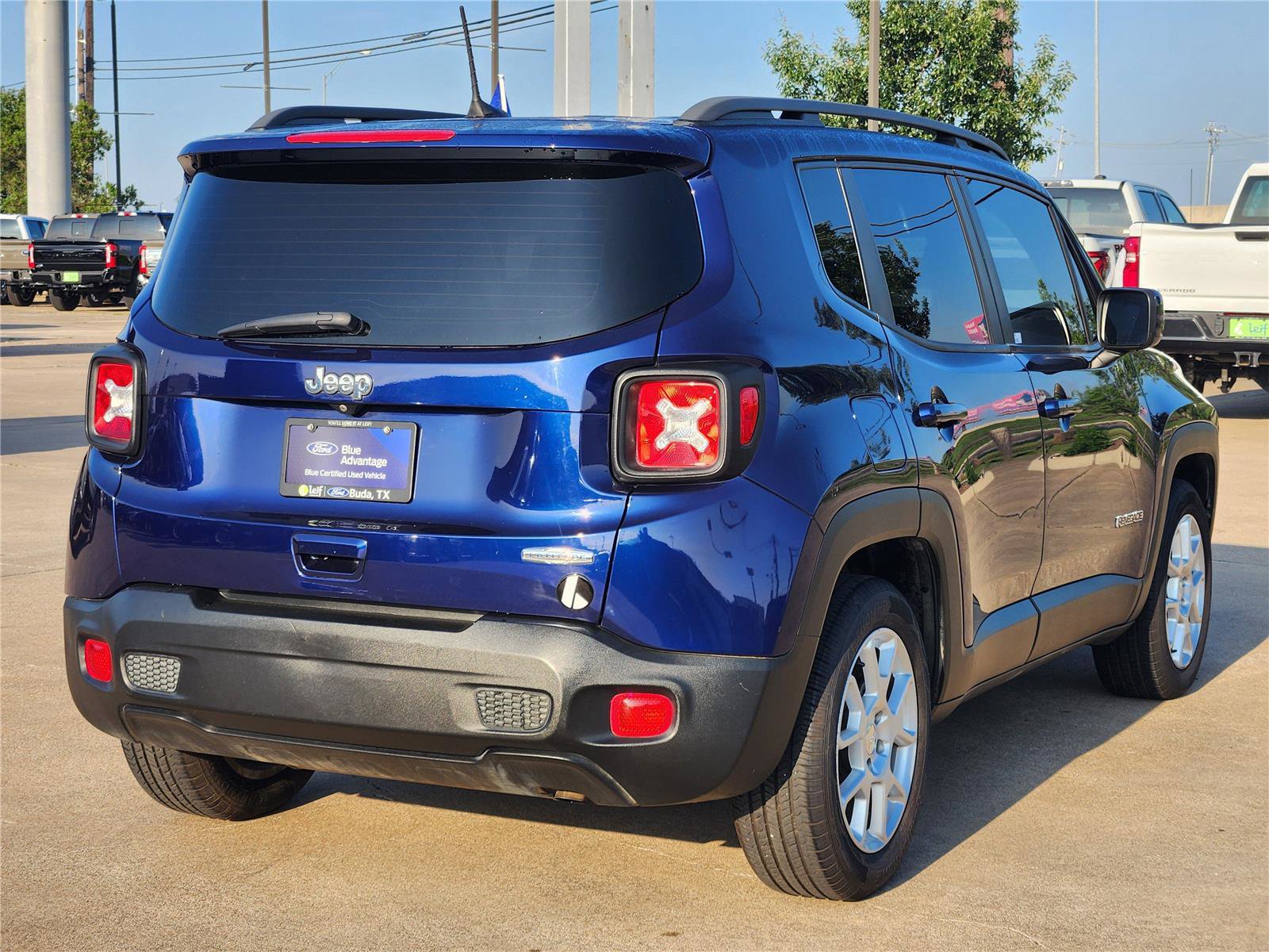 Used 2020 Jeep Renegade Latitude w/ Popular Equipment Group FWD image 4