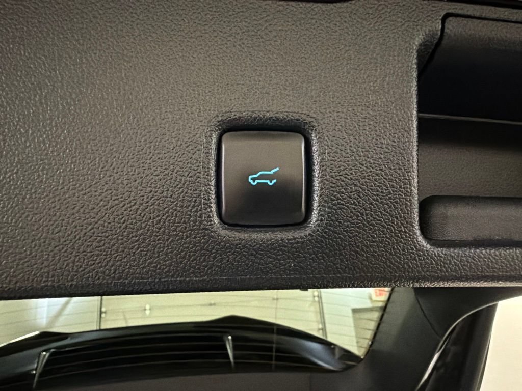 Certified 2024 Ford Escape ST-Line w/ Tech Pack #1 AWD/4WD image 33