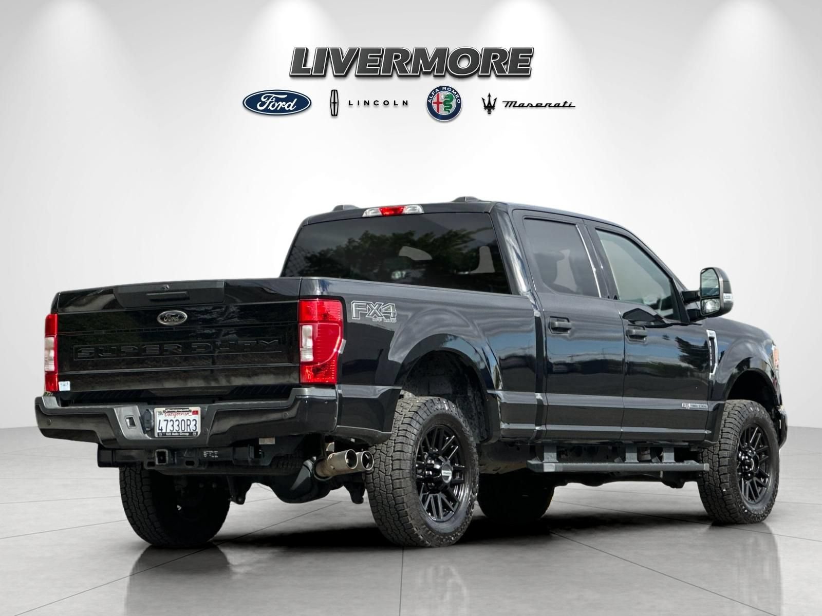 Certified 2022 Ford F250 XLT w/ Black Appearance Package AWD/4WD image 3