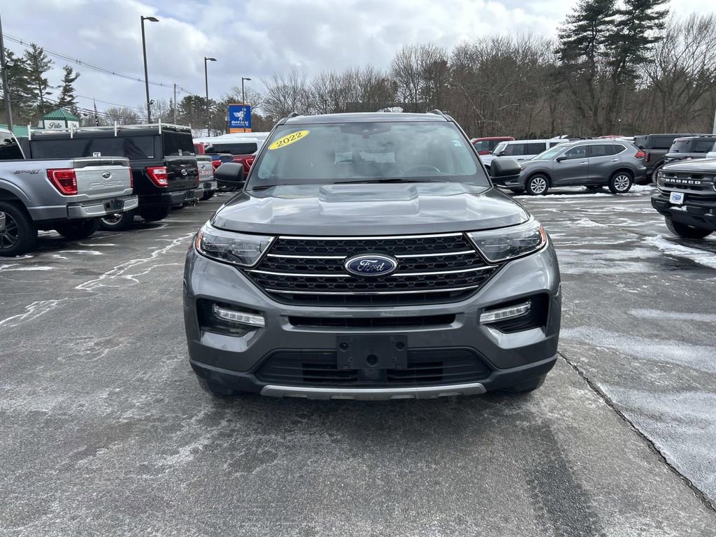 Certified 2022 Ford Explorer XLT w/ Equipment Group 202A image 2