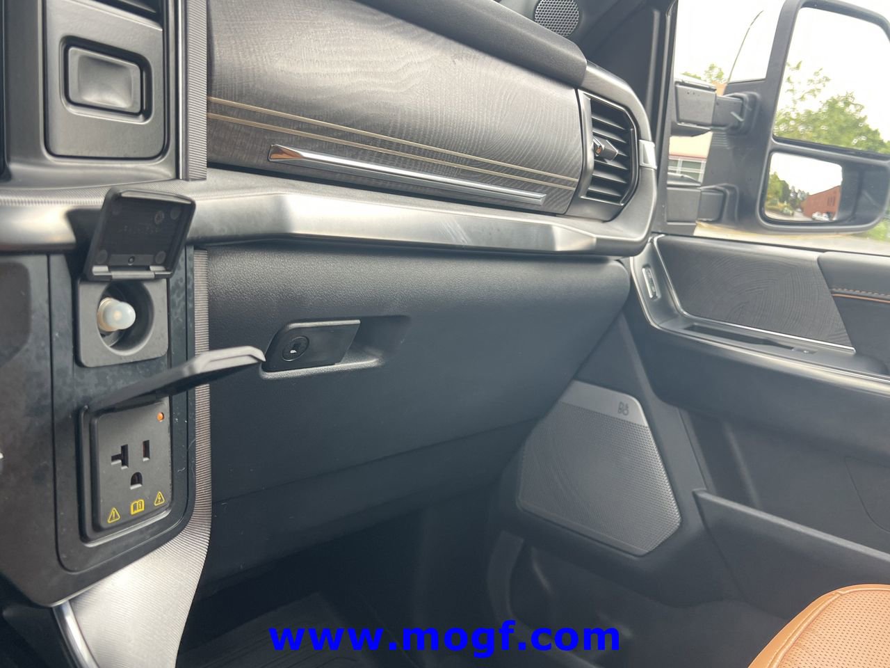 Certified 2023 Ford F150 Platinum w/ Max Trailer Tow Package AWD/4WD image 13