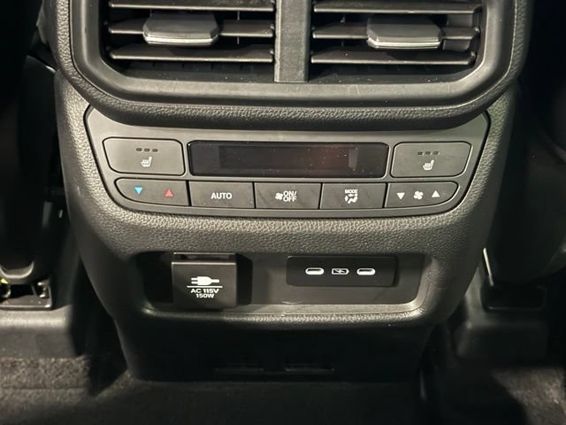 Used 2024 Honda Pilot Elite image 39