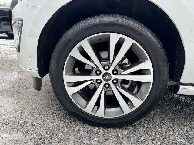 Certified 2021 Ford Expedition Platinum image 10