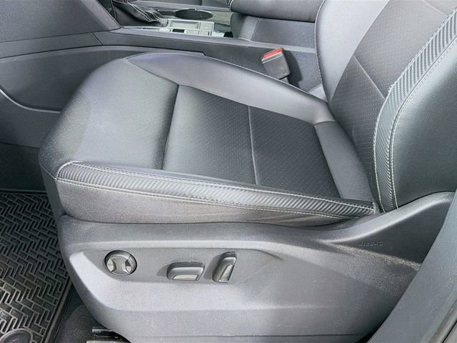 Used 2022 Volkswagen Atlas Cross Sport SE FWD image 21