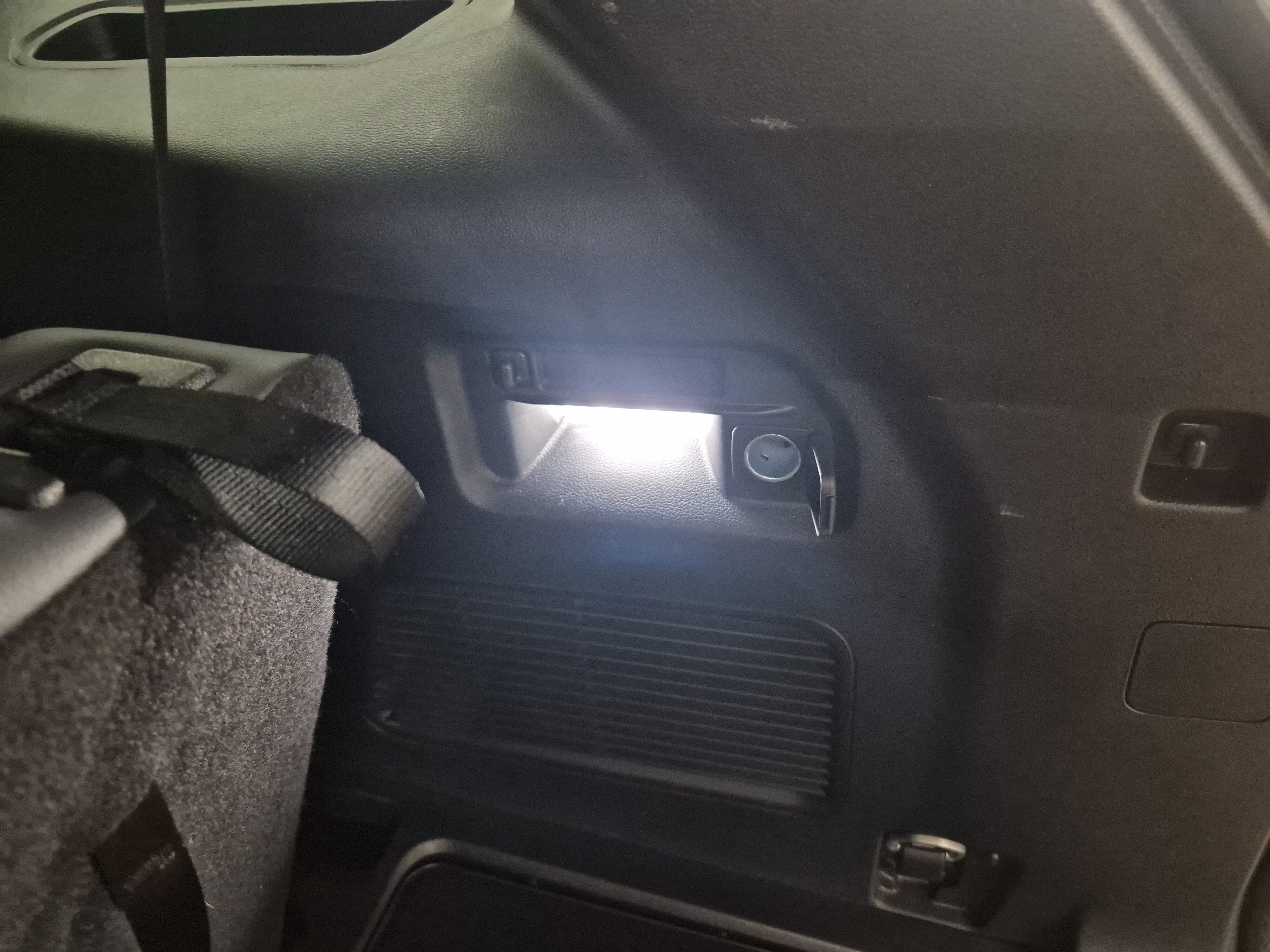 Certified 2025 Ford Explorer ST-Line image 19