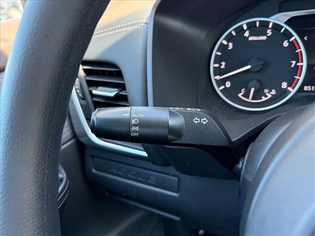 Used 2022 Nissan Rogue S AWD/4WD image 20