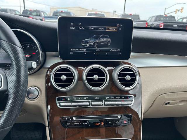 Used 2017 Mercedes-Benz GLC 300 4MATIC image 20
