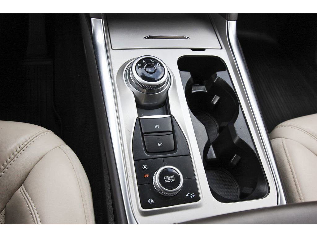 Certified 2024 Ford Explorer Platinum w/ Technology Package AWD/4WD image 27