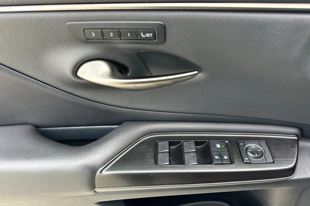 Used 2019 Lexus ES 350 image 10