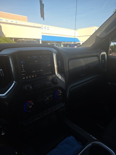 Used 2021 Chevrolet Silverado 1500 LT Trail Boss w/ Convenience Package II AWD/4WD image 13