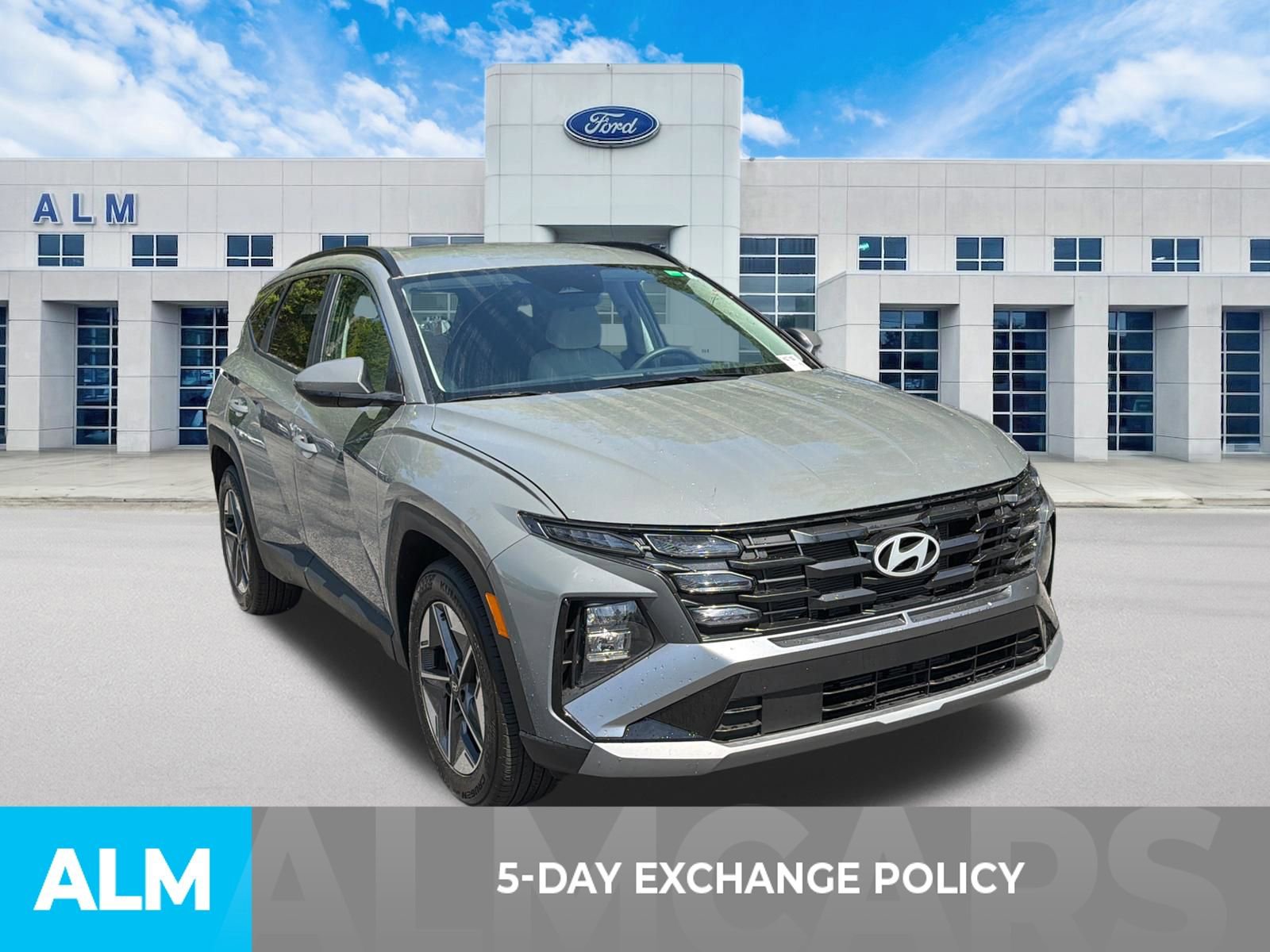 Used 2026 Hyundai Tucson SEL FWD image 3