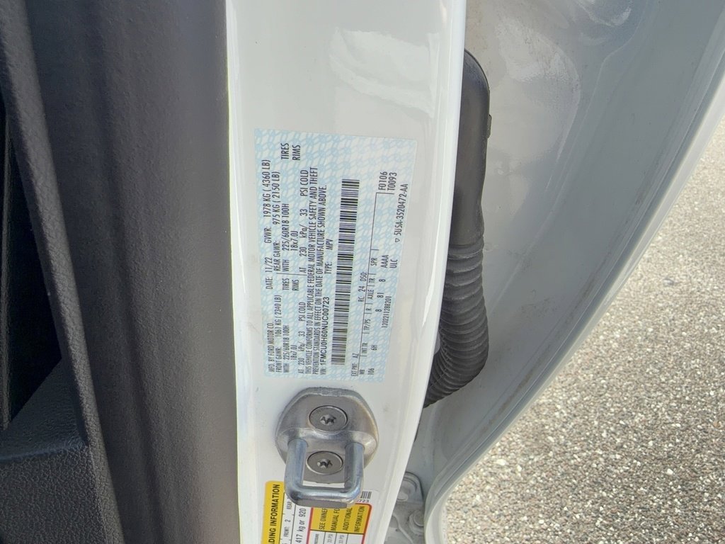 Certified 2022 Ford Escape SEL image 32