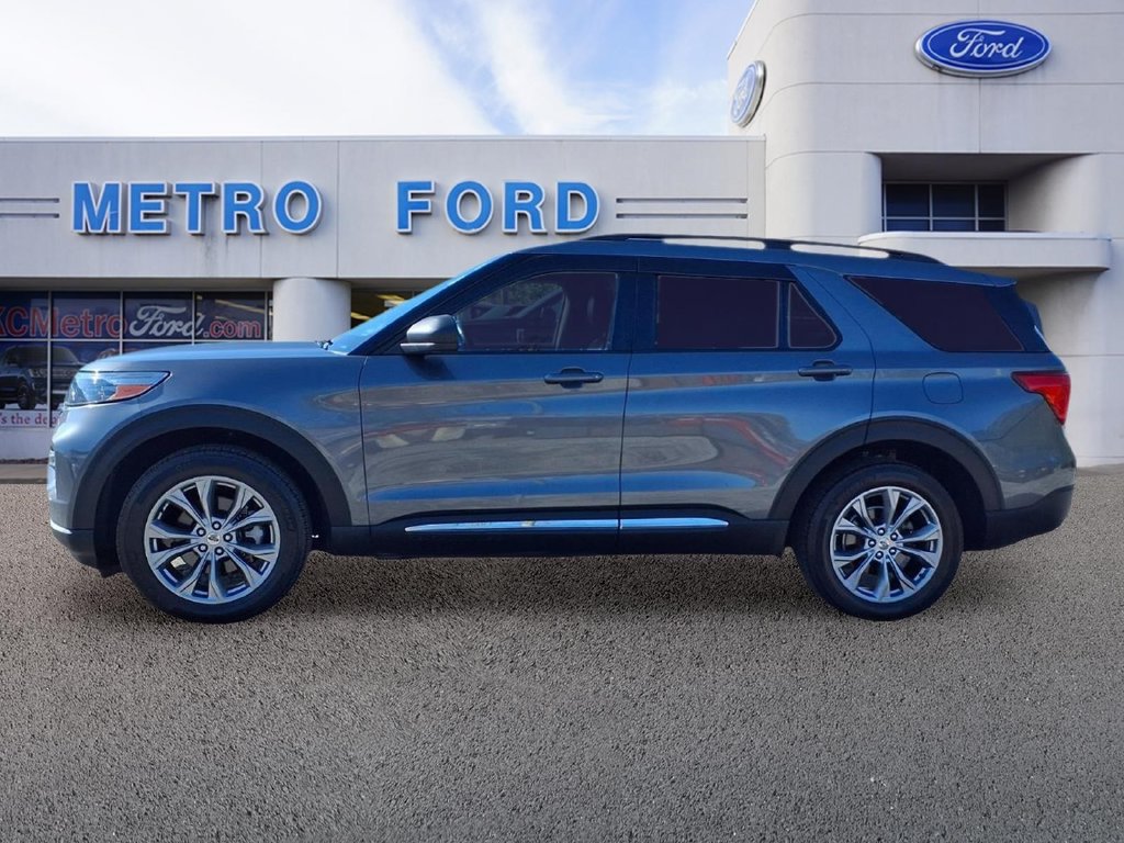 Certified 2022 Ford Explorer XLT w/ Equipment Group 202A AWD/4WD image 6