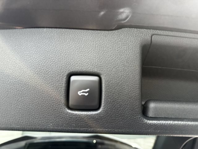Certified 2023 Ford Escape ST-Line w/ Tech Pack #1 AWD/4WD image 45