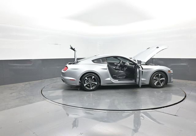 Certified 2023 Ford Mustang GT RWD image 35