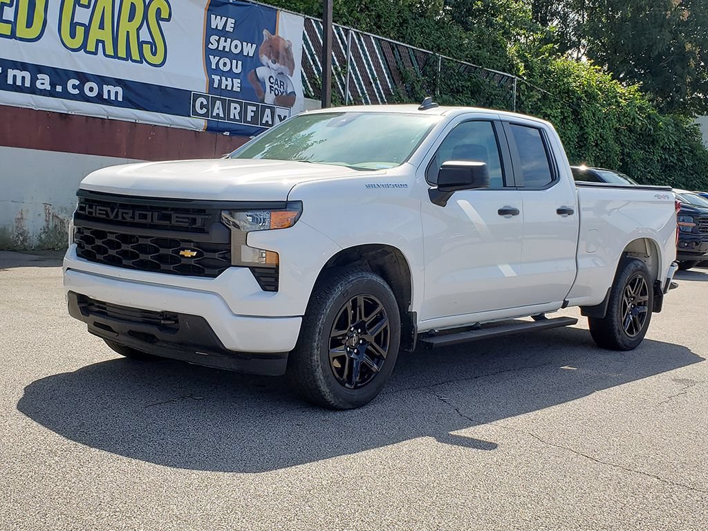 Used 2023 Chevrolet Silverado 1500 Custom AWD/4WD image 1