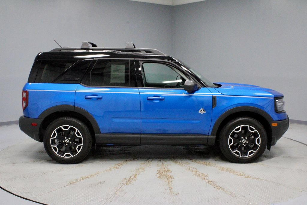 Certified 2025 Ford Bronco Sport Outer Banks w/ Outer Banks Tech Package+ AWD/4WD image 13