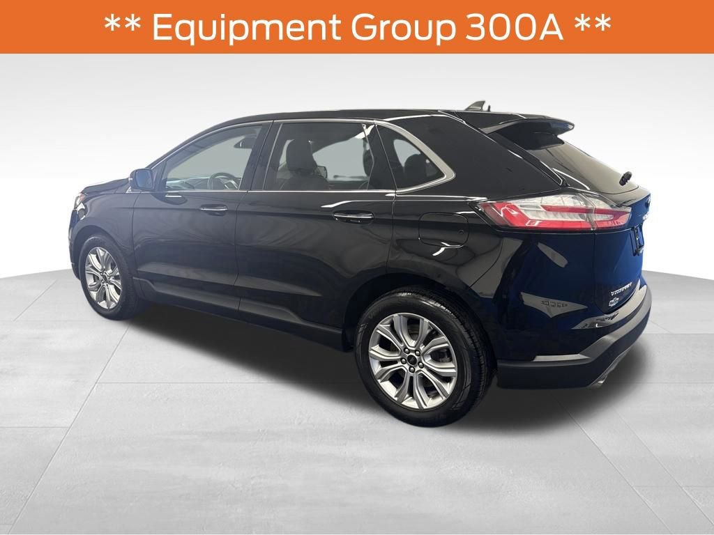 Certified 2023 Ford Edge Titanium image 3