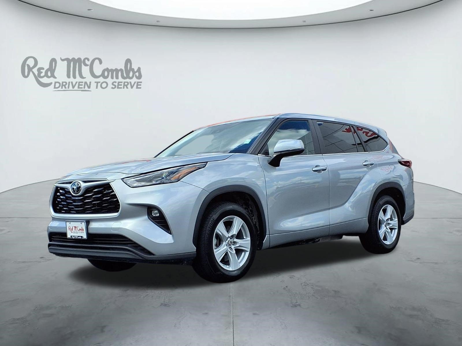Used 2025 Toyota Highlander LE
