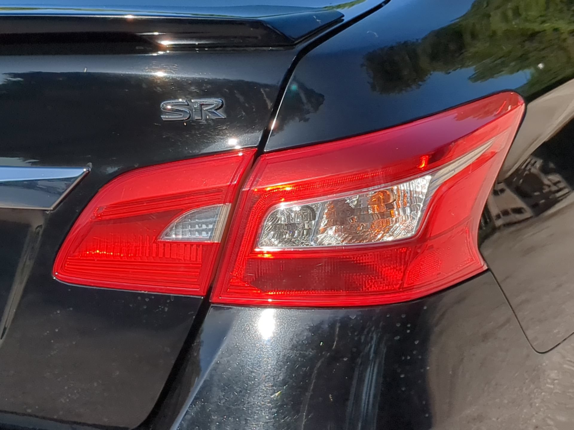 Used 2019 Nissan Sentra SR FWD image 45