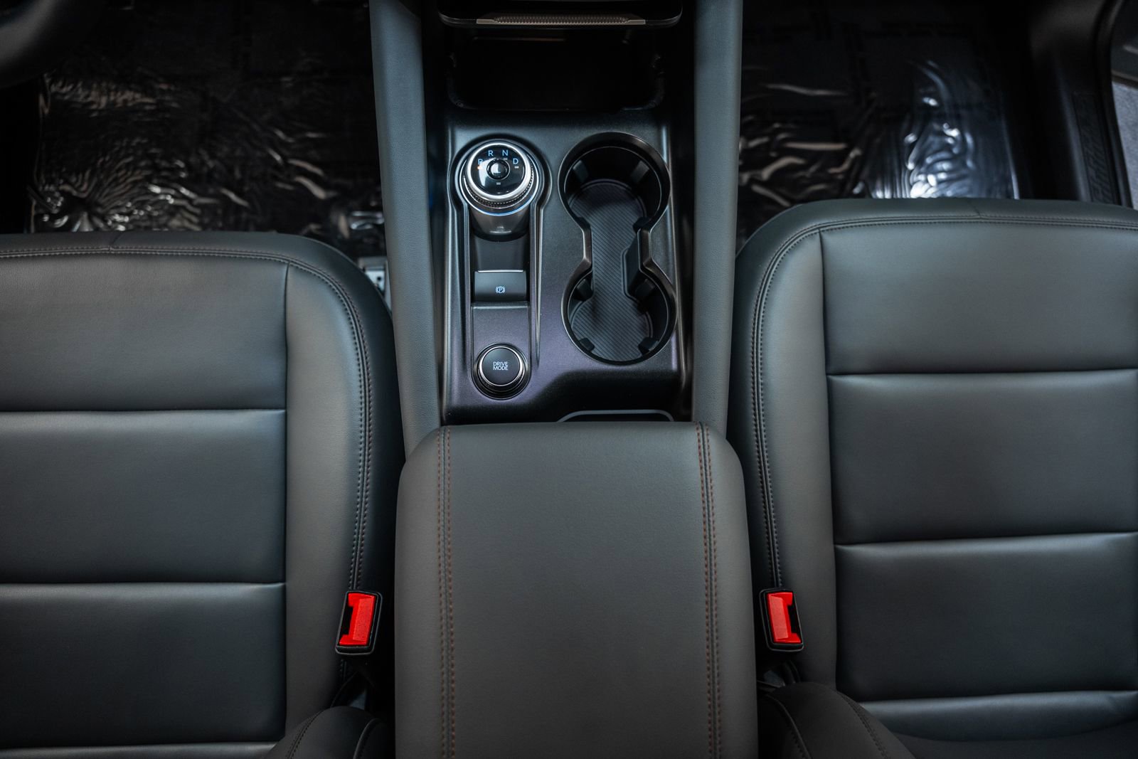 Certified 2025 Ford Explorer Active w/ Active Comfort Package image 32