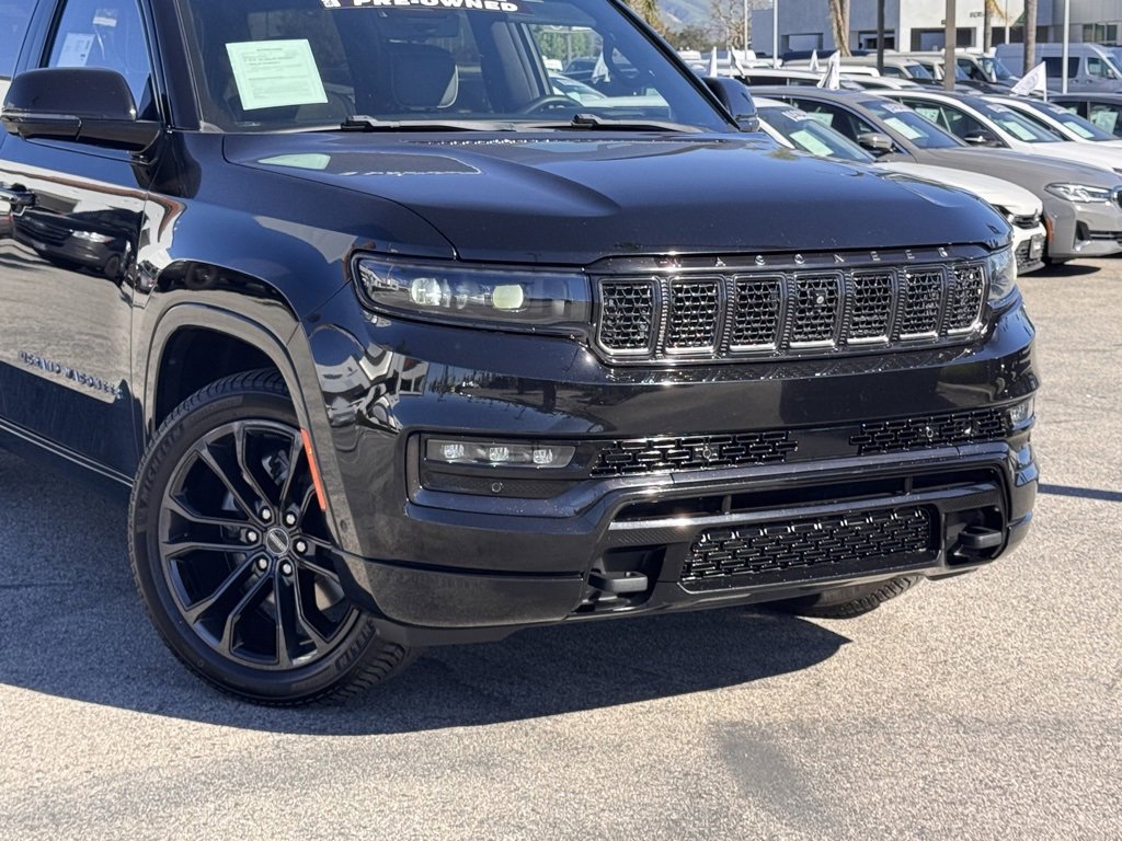 Used 2022 Jeep Grand Wagoneer Series II image 3