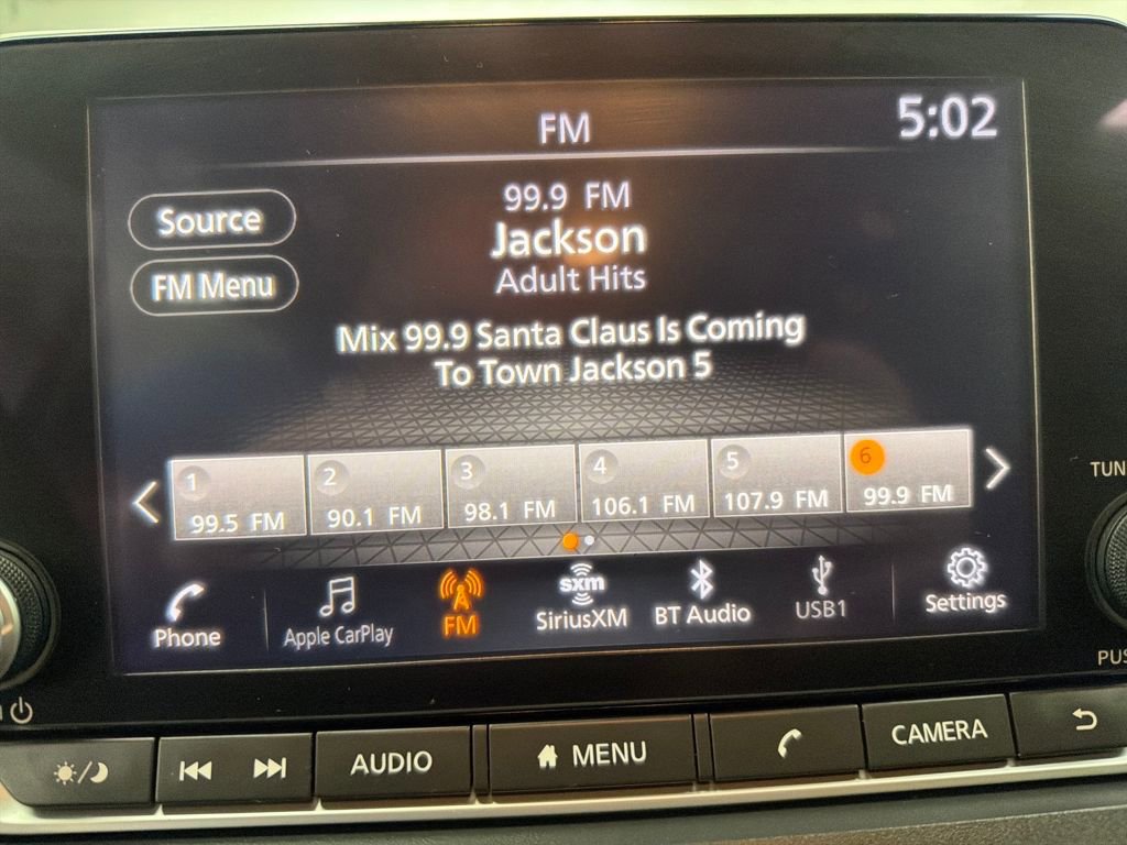 Used 2023 Nissan Rogue S image 25