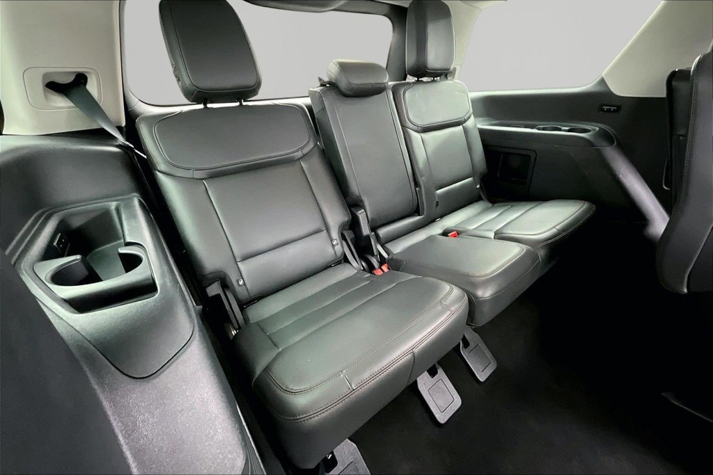 Certified 2025 Ford Expedition Active AWD/4WD image 28
