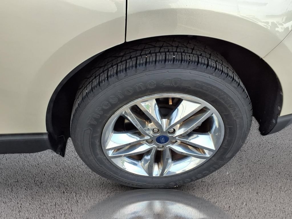 Certified 2018 Ford Edge SEL w/ Equipment Group 201A FWD image 32