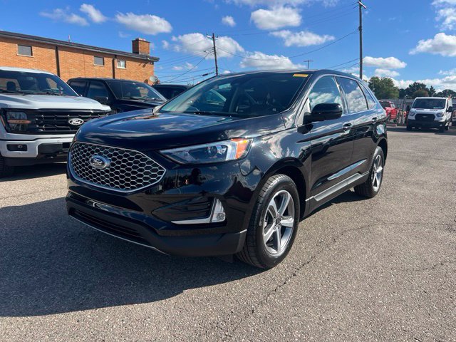 Certified 2024 Ford Edge SEL w/ Convenience Package AWD/4WD image 28