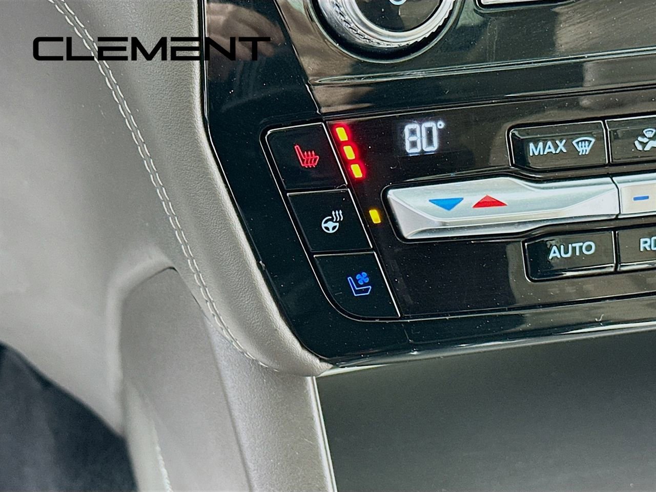 Certified 2021 Ford Explorer Platinum w/ Equipment Group 601A image 23