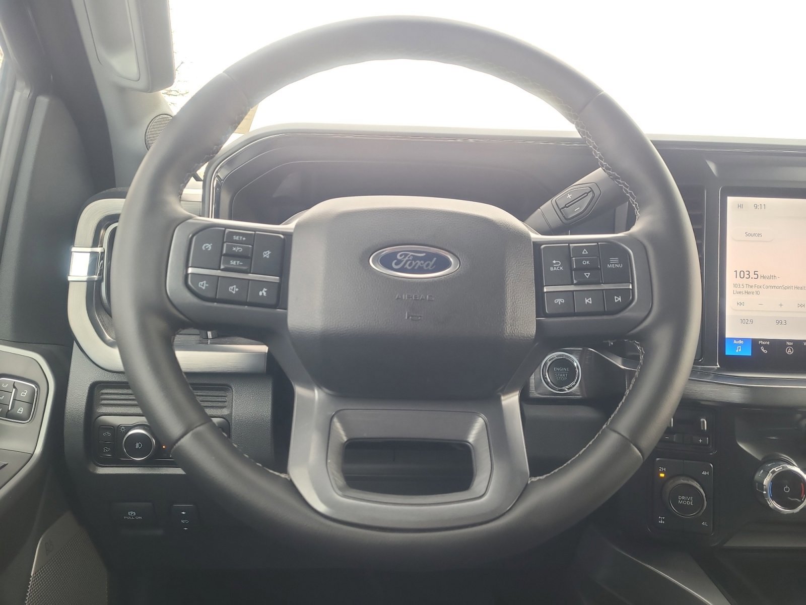 Certified 2025 Ford F350 Lariat w/ Black Appearance Package image 10