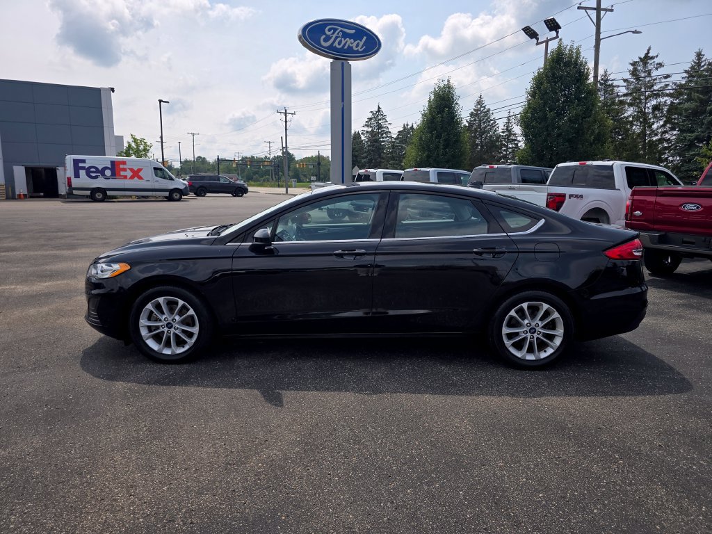 Certified 2020 Ford Fusion SE FWD image 2