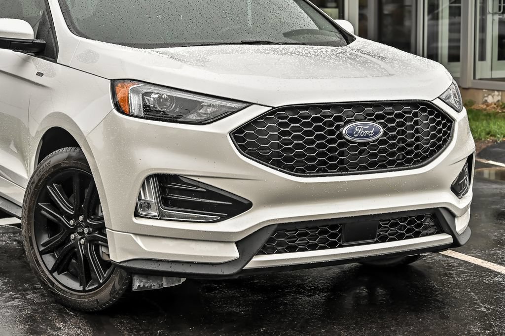 Certified 2023 Ford Edge ST-Line AWD/4WD image 2