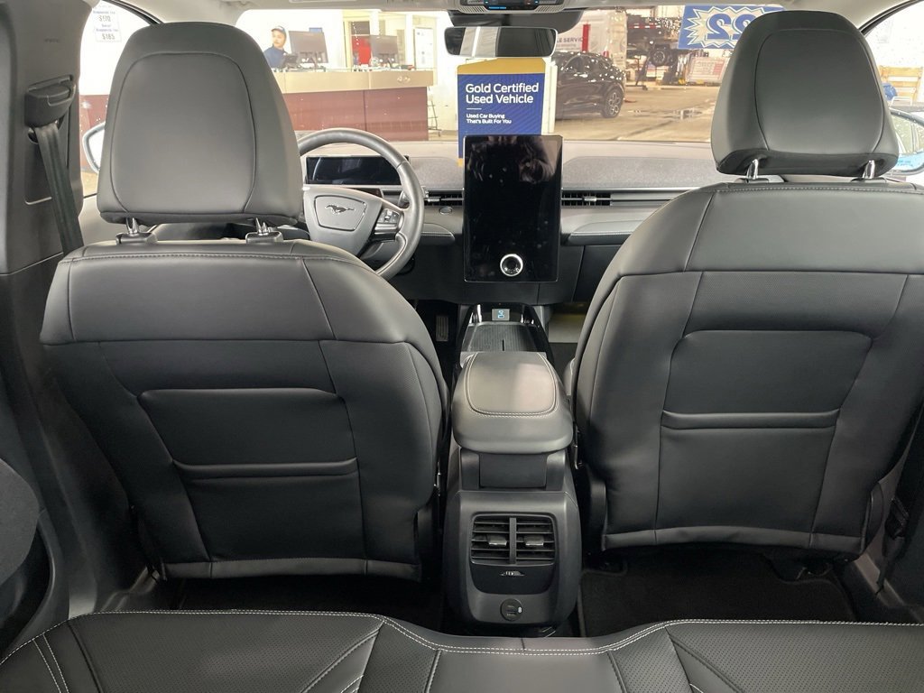 Certified 2022 Ford Mustang Mach-E Premium image 11