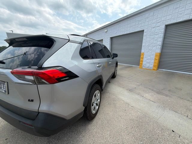 Used 2019 Toyota RAV4 LE w/ Carpet Mat Package FWD image 5