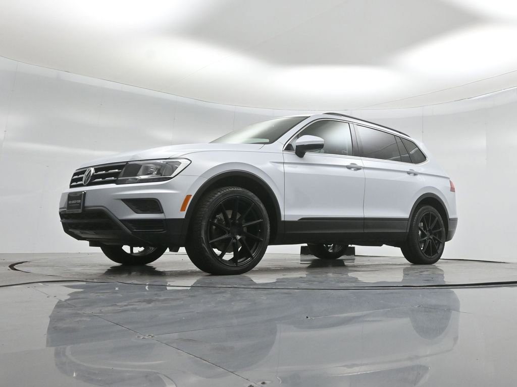 Used 2019 Volkswagen Tiguan SE w/ Panoramic Sunroof Package FWD image 44