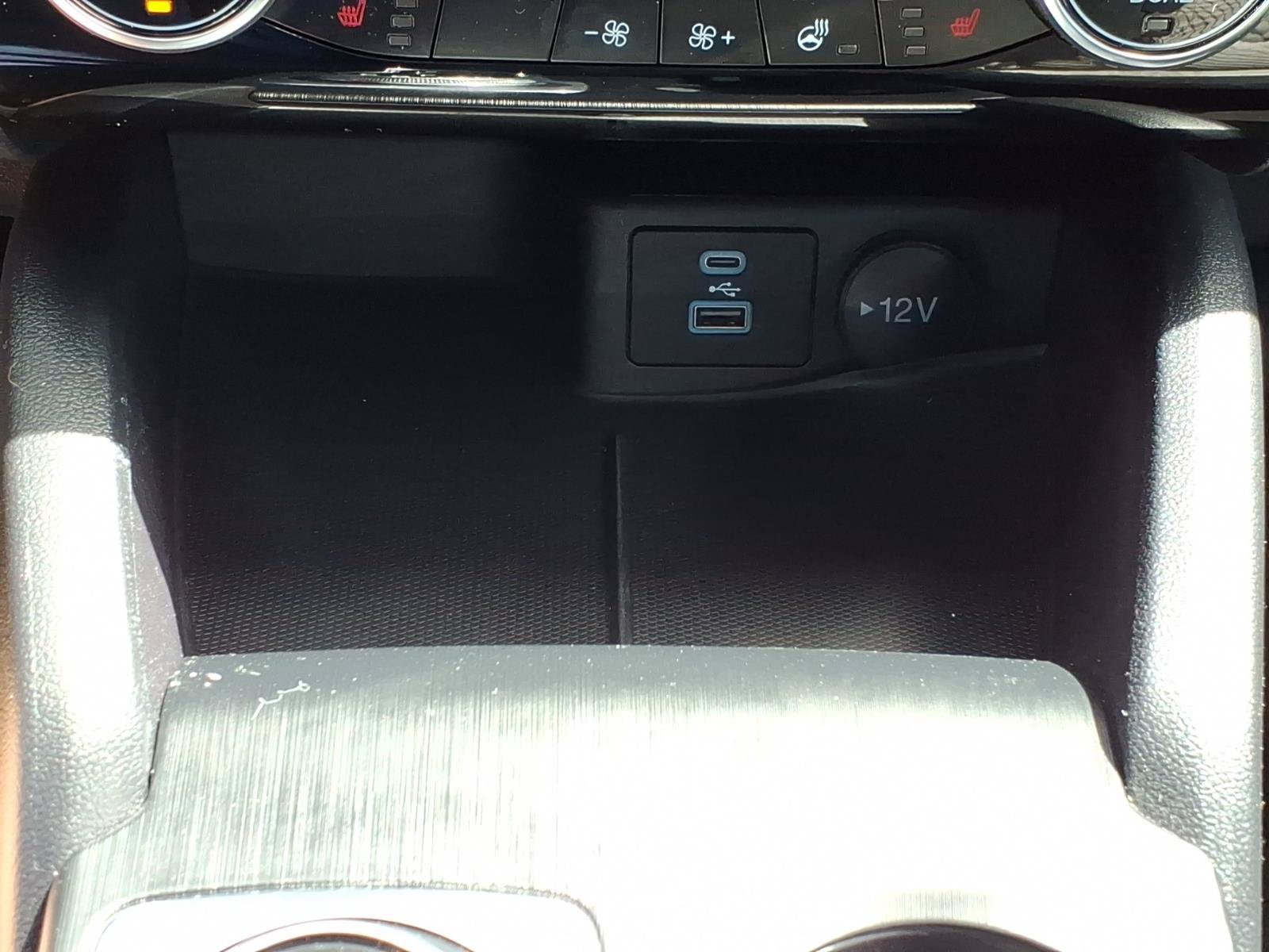 Certified 2022 Ford Escape SE w/ SE Sport Appearance Package AWD/4WD image 19