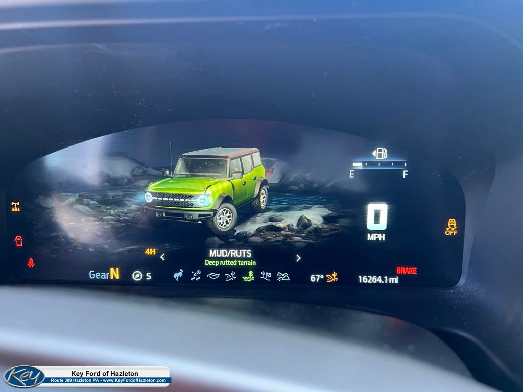 Certified 2025 Ford Bronco Badlands w/ Sasquatch Package AWD/4WD image 37