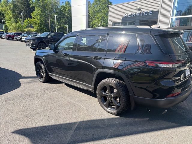 Used 2023 Jeep Grand Cherokee L Laredo AWD/4WD image 23