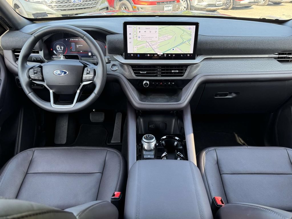 Certified 2026 Ford Explorer Platinum w/ LUX Leather Package AWD/4WD image 2