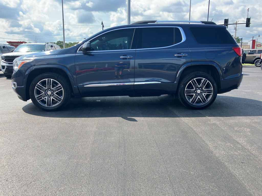 Used 2019 GMC Acadia Denali w/ Technology Package AWD/4WD image 3