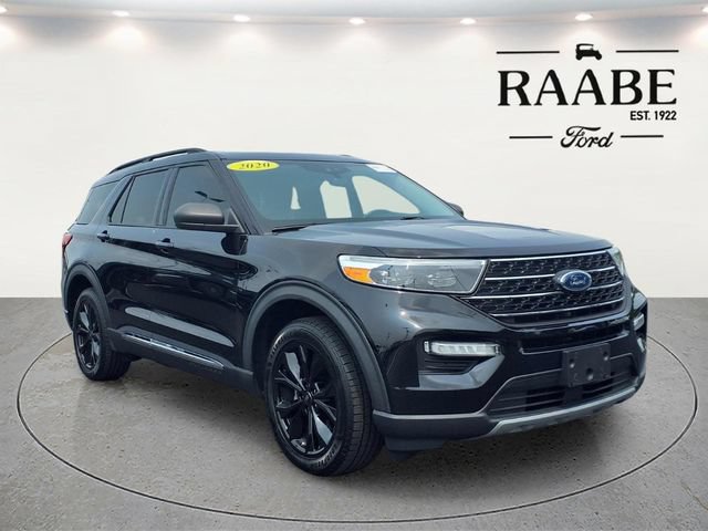 Certified 2020 Ford Explorer XLT w/ Equipment Group 202A AWD/4WD image 1