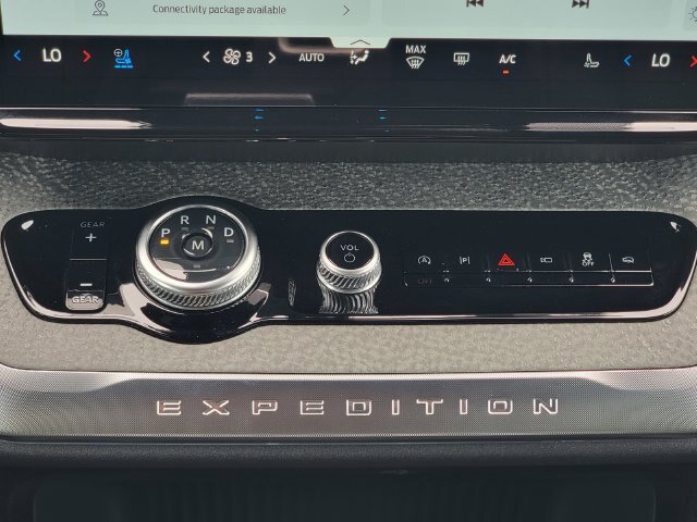 Certified 2025 Ford Expedition Tremor AWD/4WD image 30