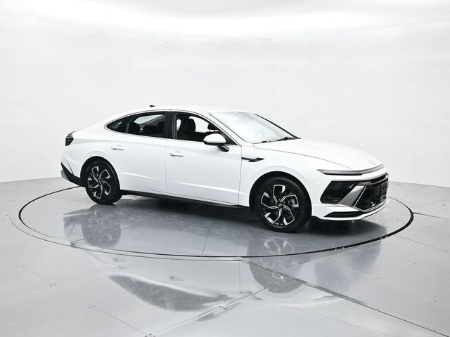 Used 2024 Hyundai Sonata SEL FWD image 3