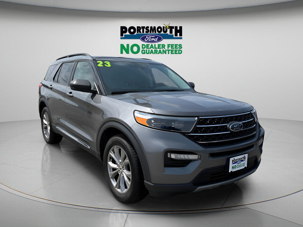 Certified 2023 Ford Explorer XLT w/ Equipment Group 202A AWD/4WD image 1