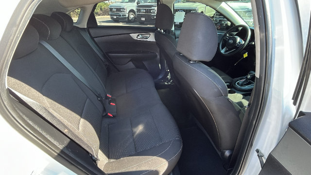 Used 2021 Kia Forte LXS FWD image 13