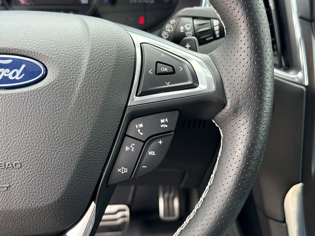 Certified 2021 Ford Edge ST w/ Equipment Group 401A image 17