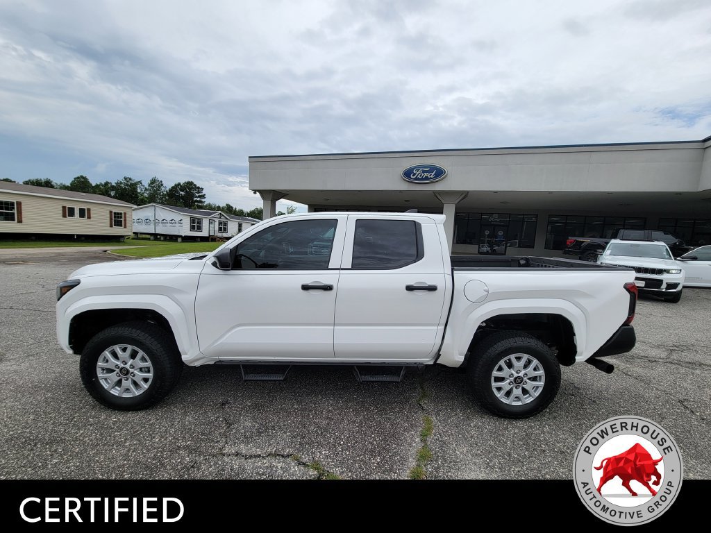 Used 2024 Toyota Tacoma SR AWD/4WD image 3